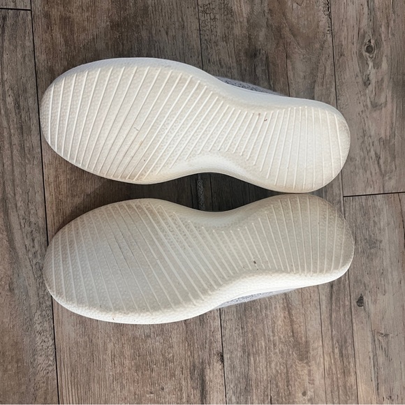 Allbirds Women's Wool Runners (Dapple Gray/Cream Sole) Size W7 - Picture 7 of 7